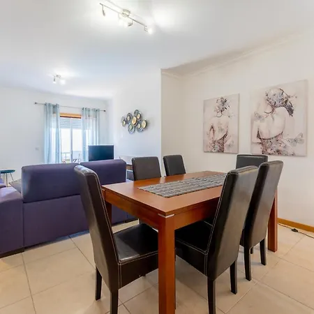 Apartment T3 Alto Da House