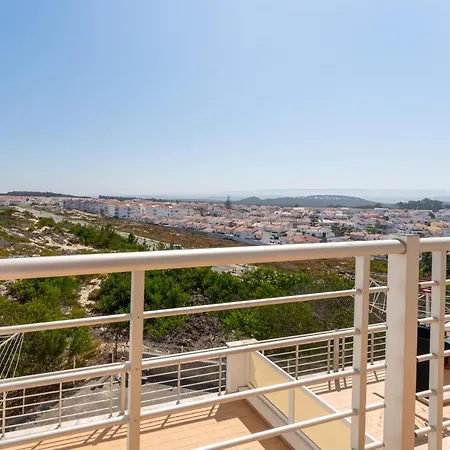 Apartment T3 Alto Da House Nazare