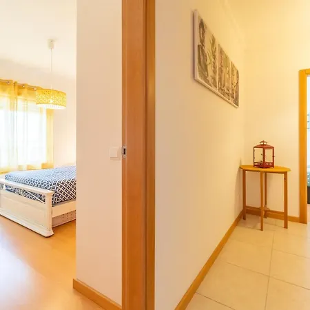 Apartment T3 Alto Da House *